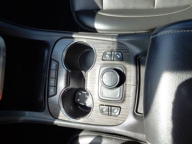 Used 2021 GMC Acadia SLT w/ Trailering Package image 23