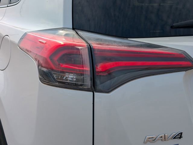 Used 2016 Toyota RAV4 Limited FWD image 11