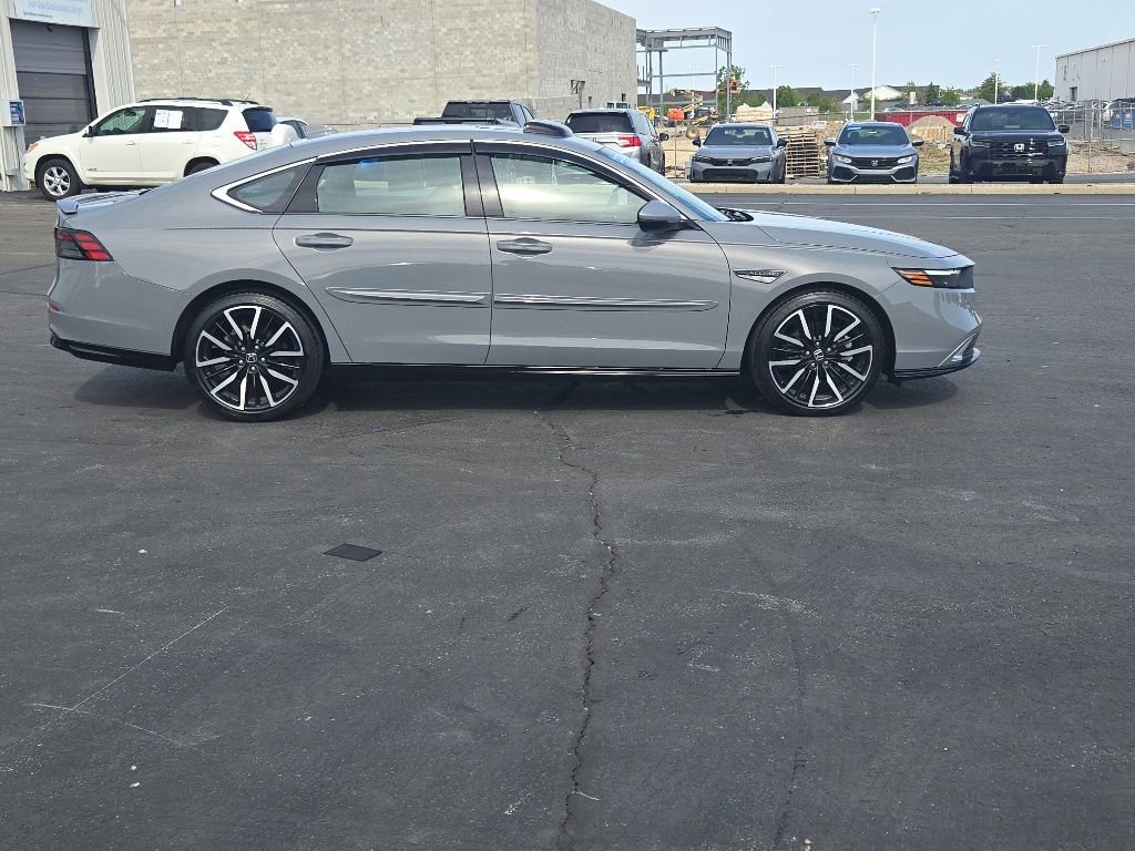 Used 2024 Honda Accord Touring image 8