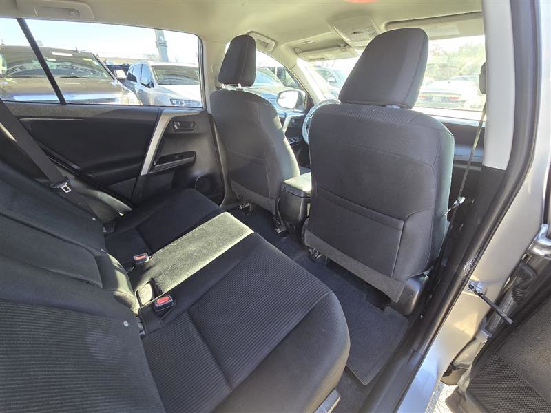 Used 2016 Toyota RAV4 LE image 24
