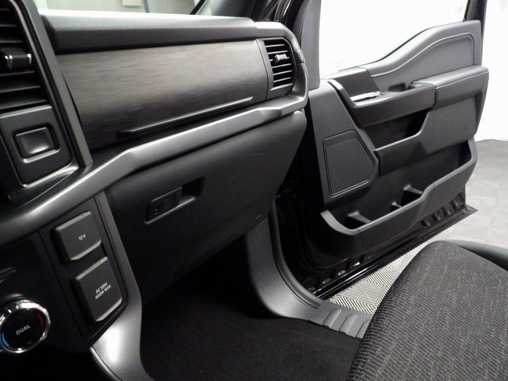 Used 2024 Ford F150 XLT w/ XLT Black Appearance Package image 11
