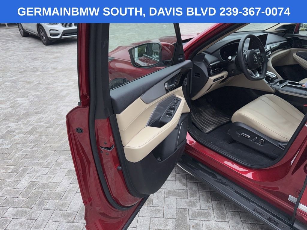 Used 2025 Acura MDX SH-AWD w/ Technology Package image 9