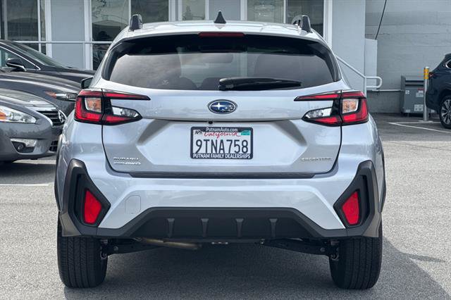 Used 2025 Subaru Crosstrek 2.5i Premium AWD/4WD image 4