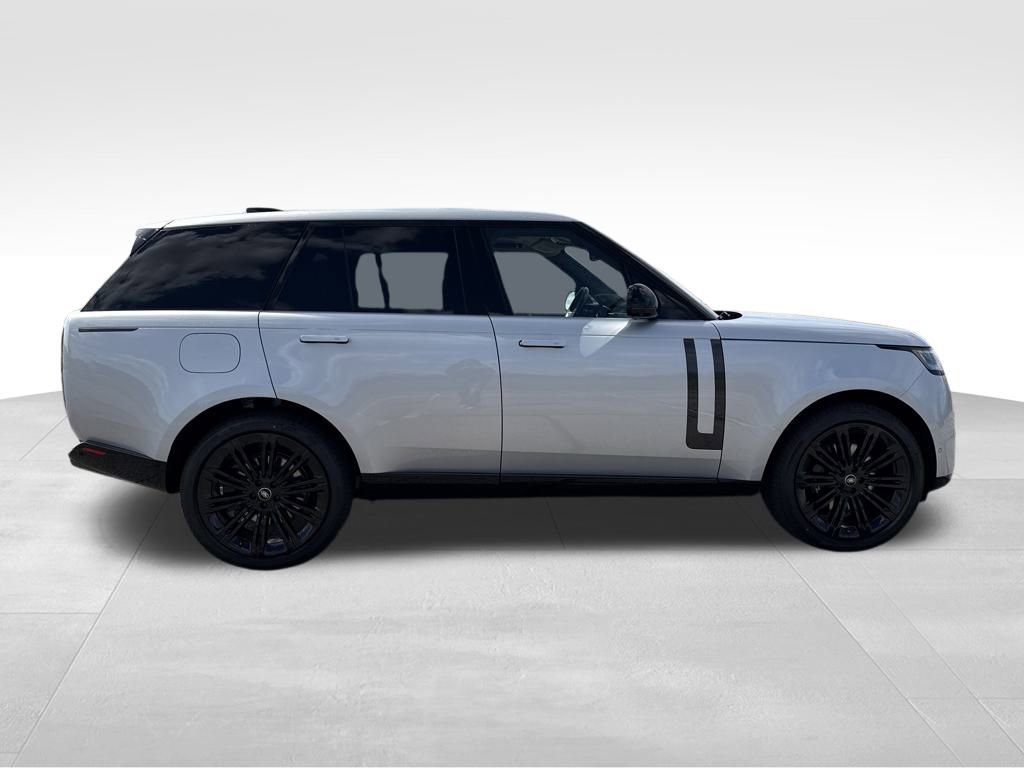 New 2025 Land Rover Range Rover SE image 5