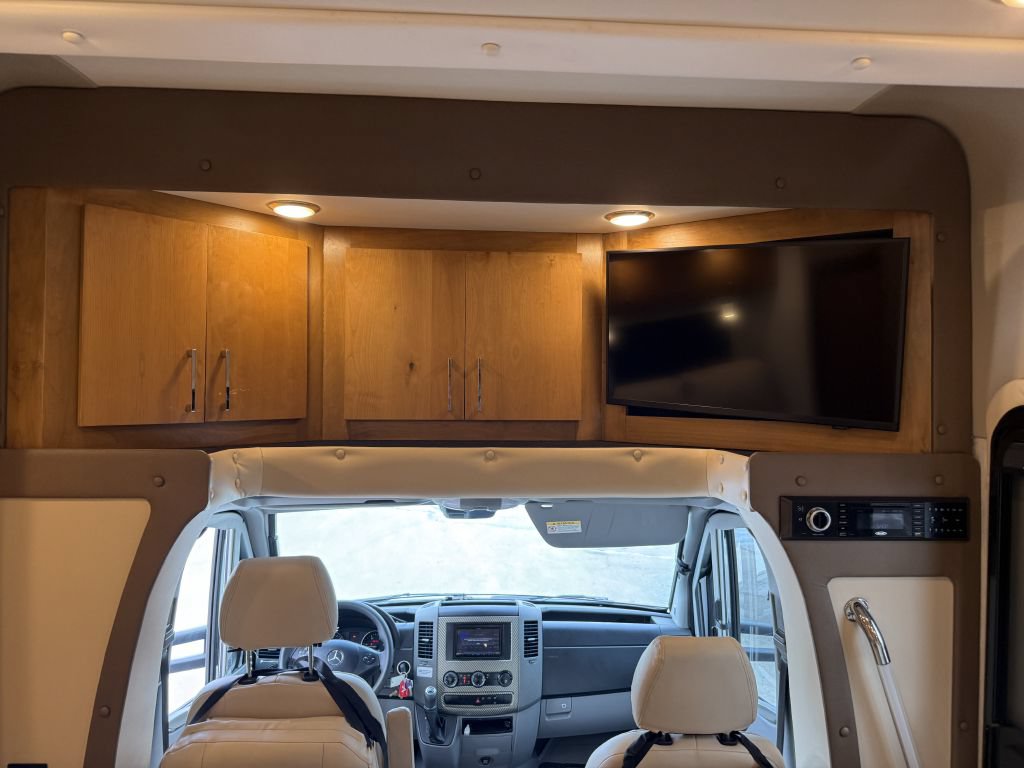 Used 2018 Mercedes-Benz Sprinter 3500 image 52