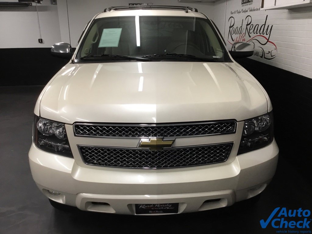 Used 2011 Chevrolet Avalanche LTZ AWD/4WD image 4