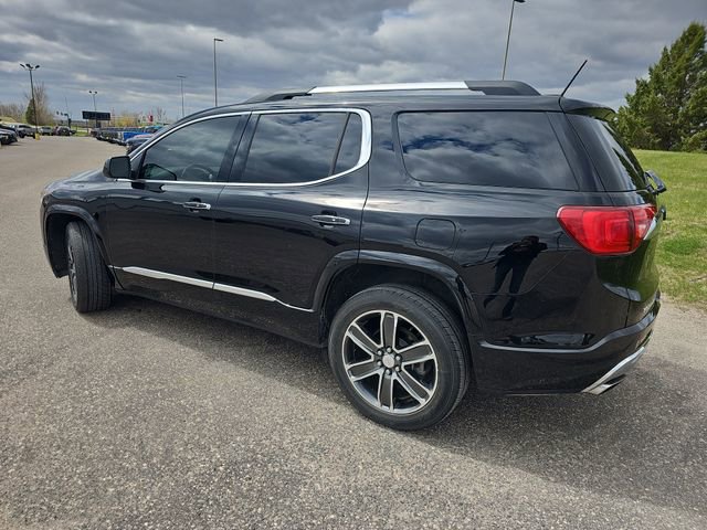 Used 2018 GMC Acadia Denali w/ Technology Package AWD/4WD image 3