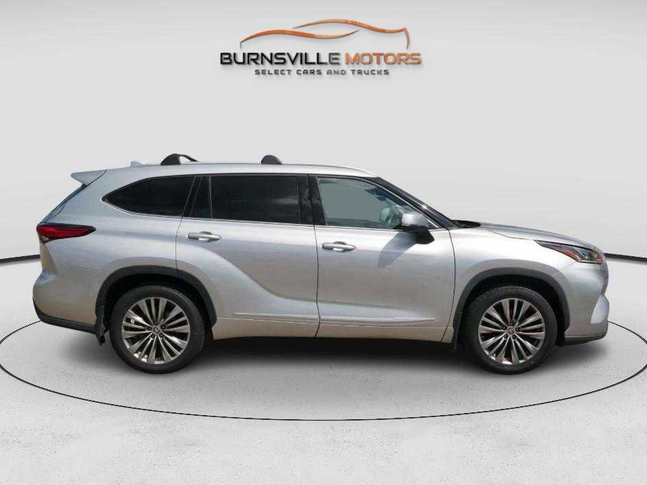 Used 2020 Toyota Highlander Platinum image 8