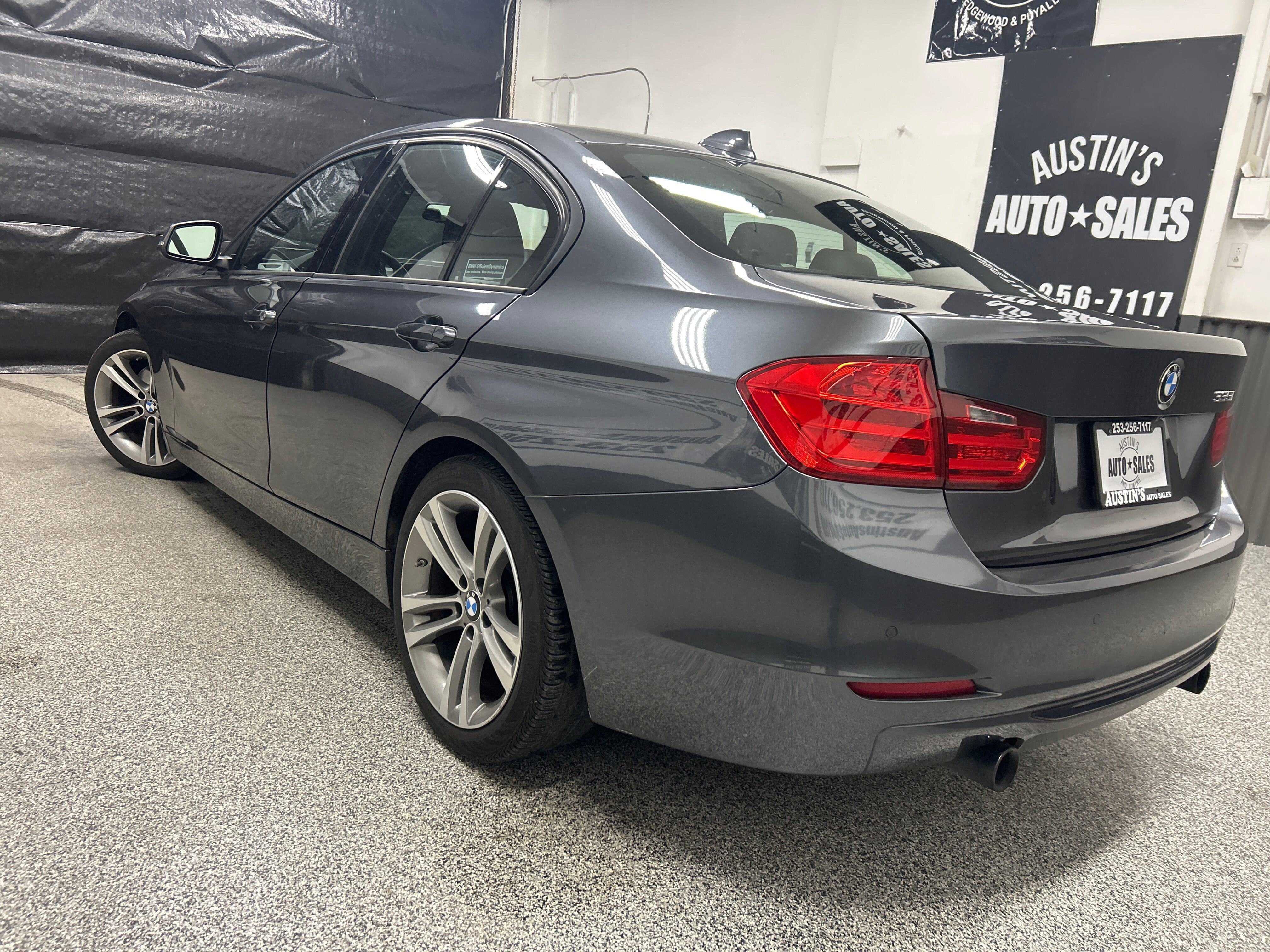 Used 2014 BMW 335i Sedan RWD image 4