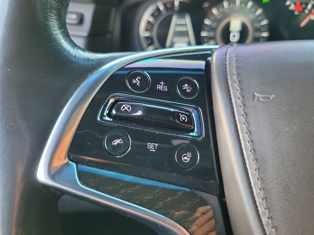 Used 2018 Cadillac Escalade Platinum image 5