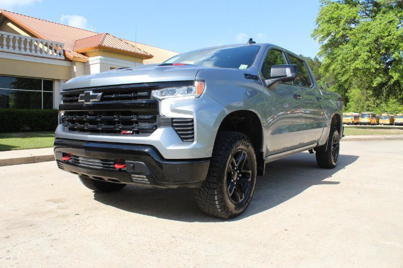 Used 2023 Chevrolet Silverado 1500 LT Trail Boss w/ Convenience Package II AWD/4WD image 9