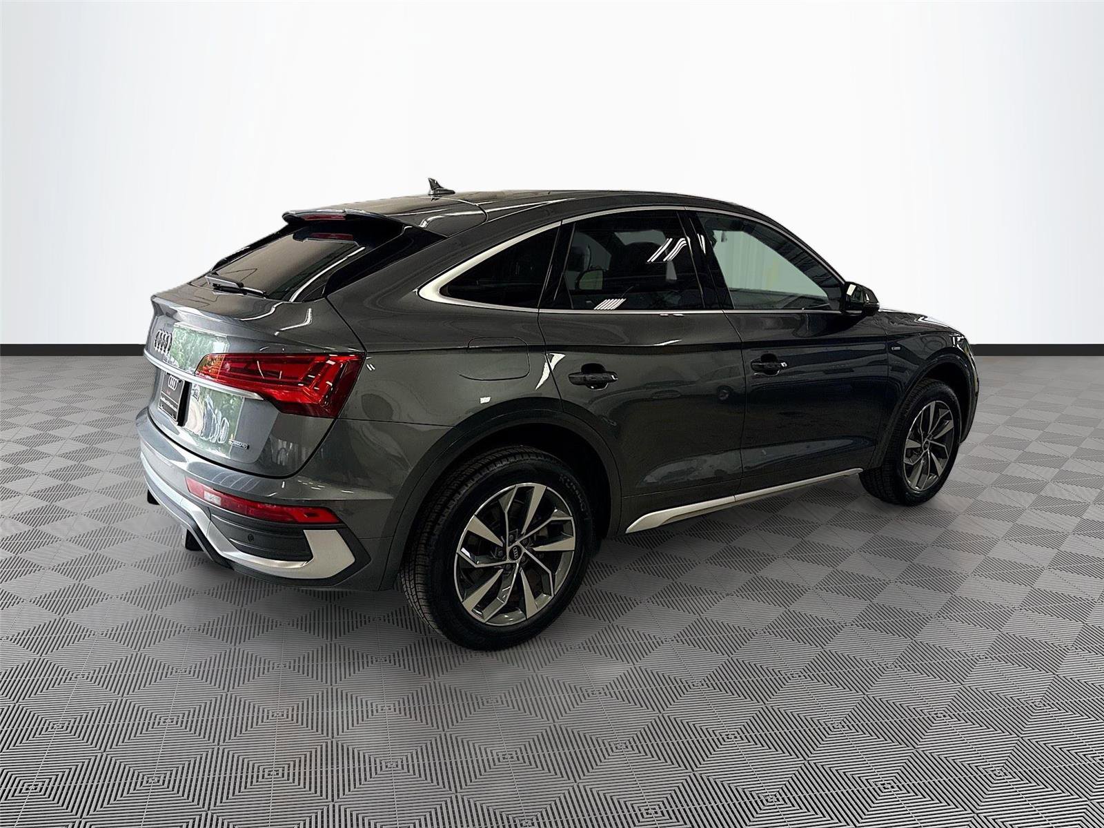 Certified 2023 Audi Q5 2.0T Premium Plus w/ Premium Plus Package AWD/4WD image 7