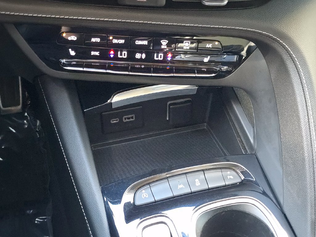 Certified 2022 Buick Envision Preferred FWD image 17