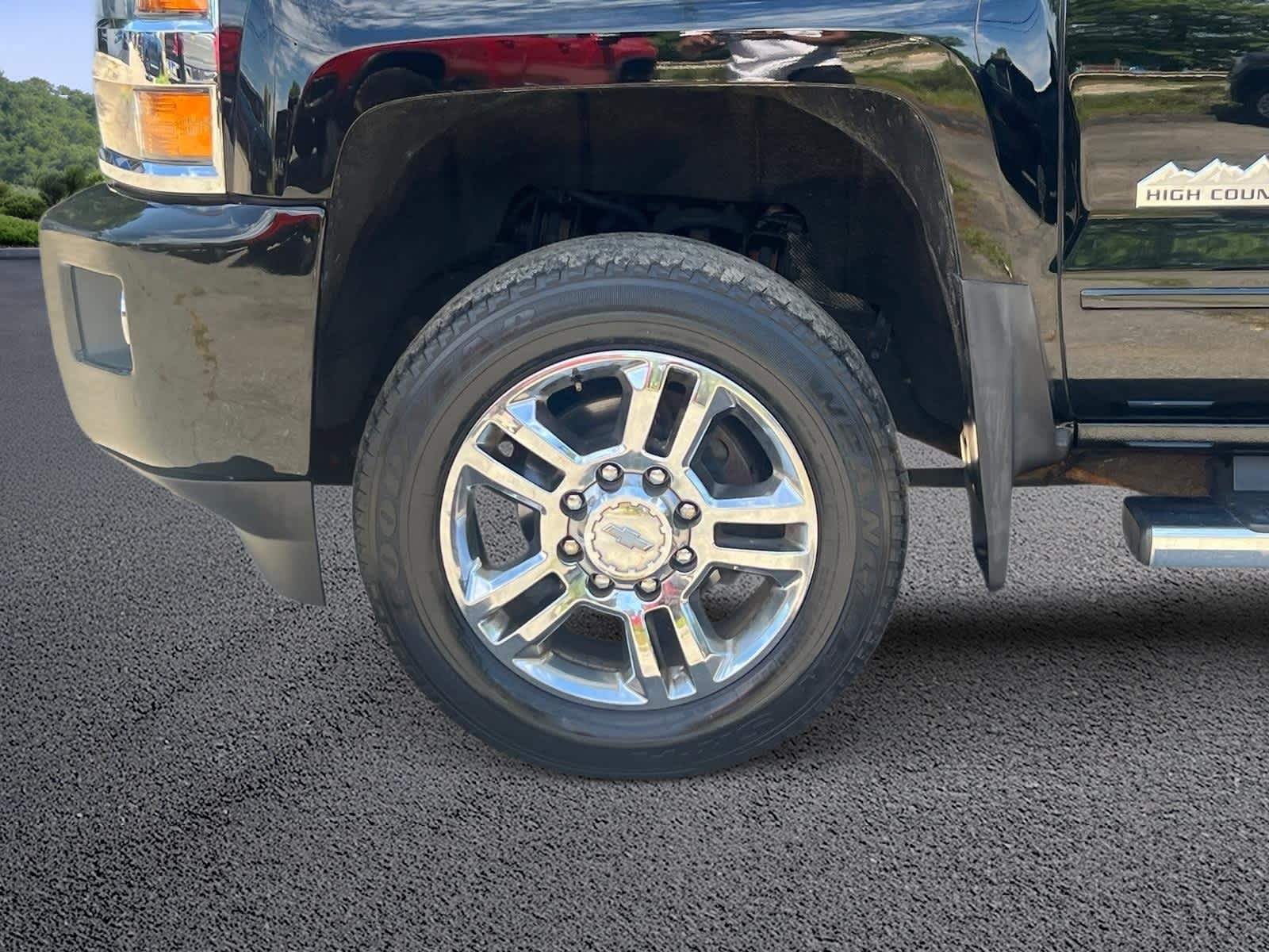 Certified 2018 Chevrolet Silverado 2500 High Country w/ Snow Plow Prep Package AWD/4WD image 11