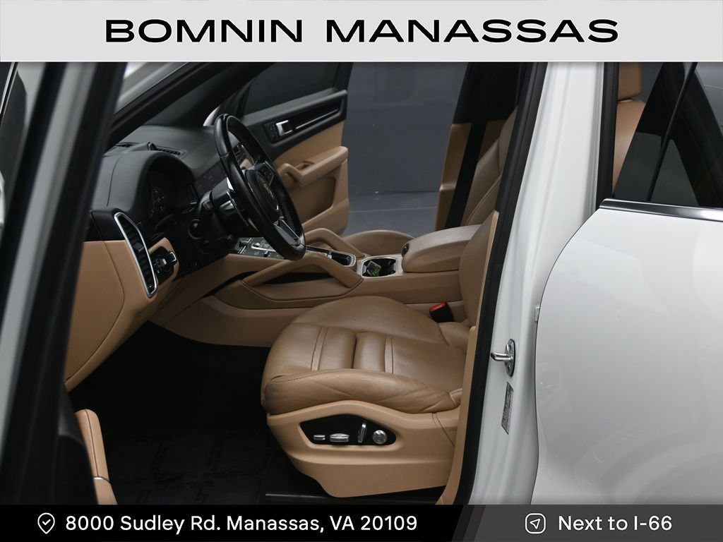 Used 2021 Porsche Cayenne image 13