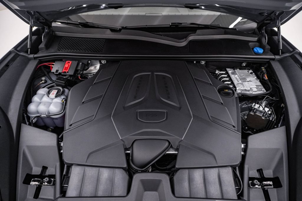 New 2026 Porsche Cayenne AWD/4WD image 29