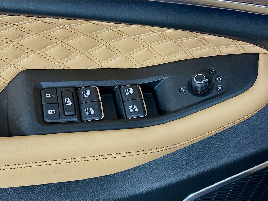 Certified 2025 Jeep Grand Cherokee L Summit w/ Obsidian Package image 28