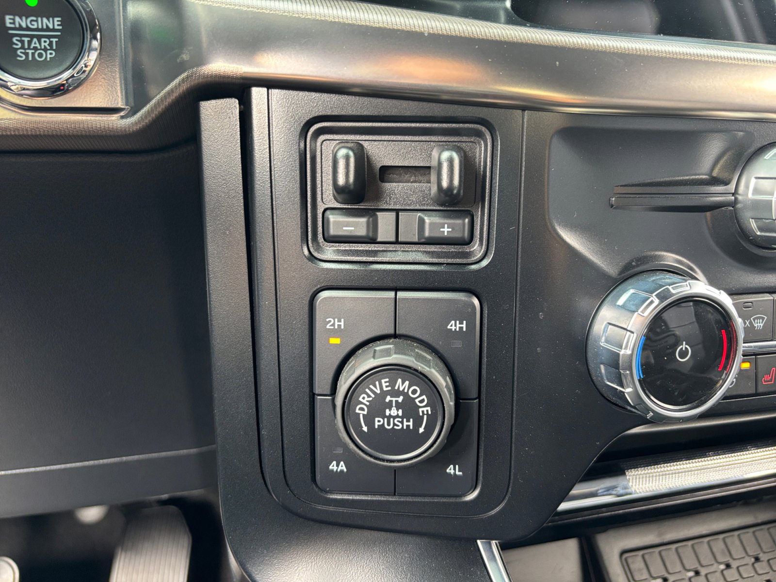 Used 2023 Ford F150 Raptor image 31