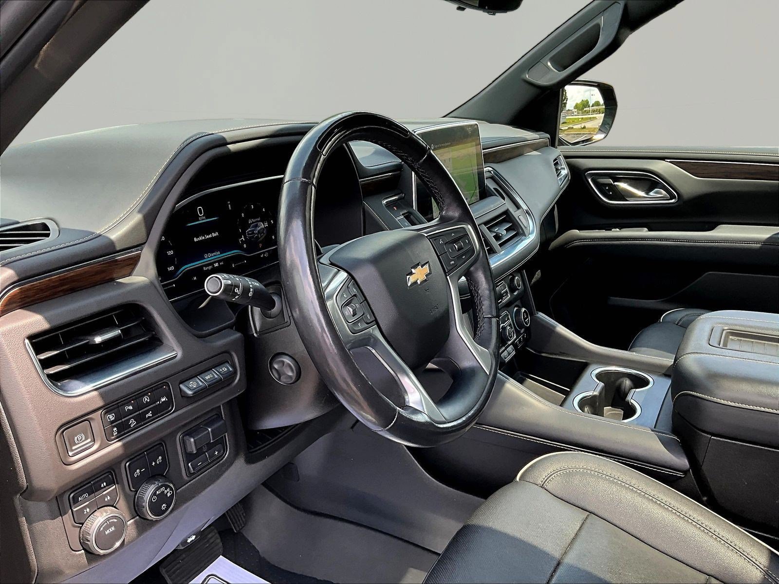Used 2023 Chevrolet Tahoe Premier w/ Advanced Technology Package AWD/4WD image 17