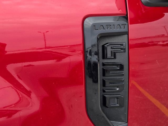 Used 2022 Ford F250 Lariat w/ Black Appearance Package image 15