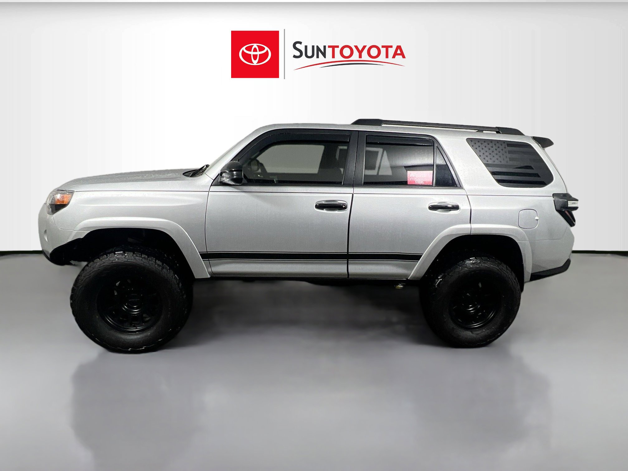 Used 2023 Toyota 4Runner SR5 image 7