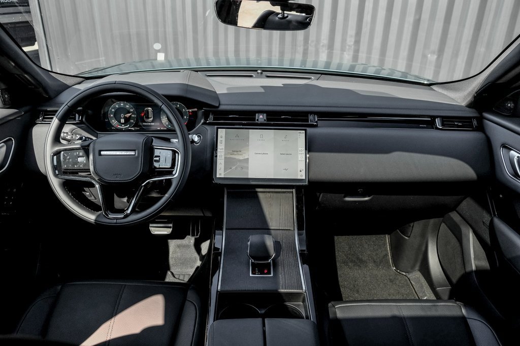 New 2026 Land Rover Range Rover Velar Dynamic SE image 20