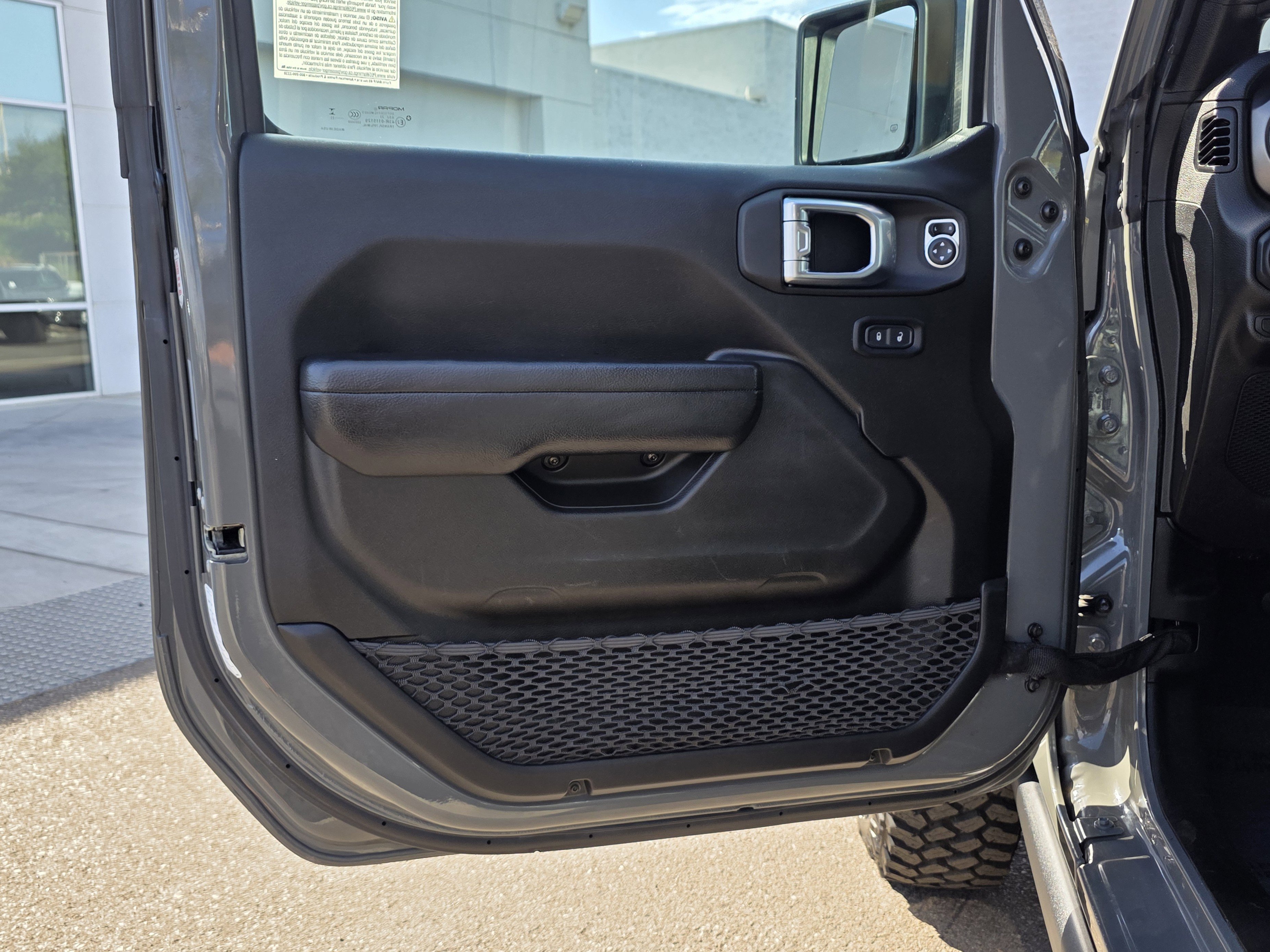 Certified 2023 Jeep Wrangler Unlimited image 11