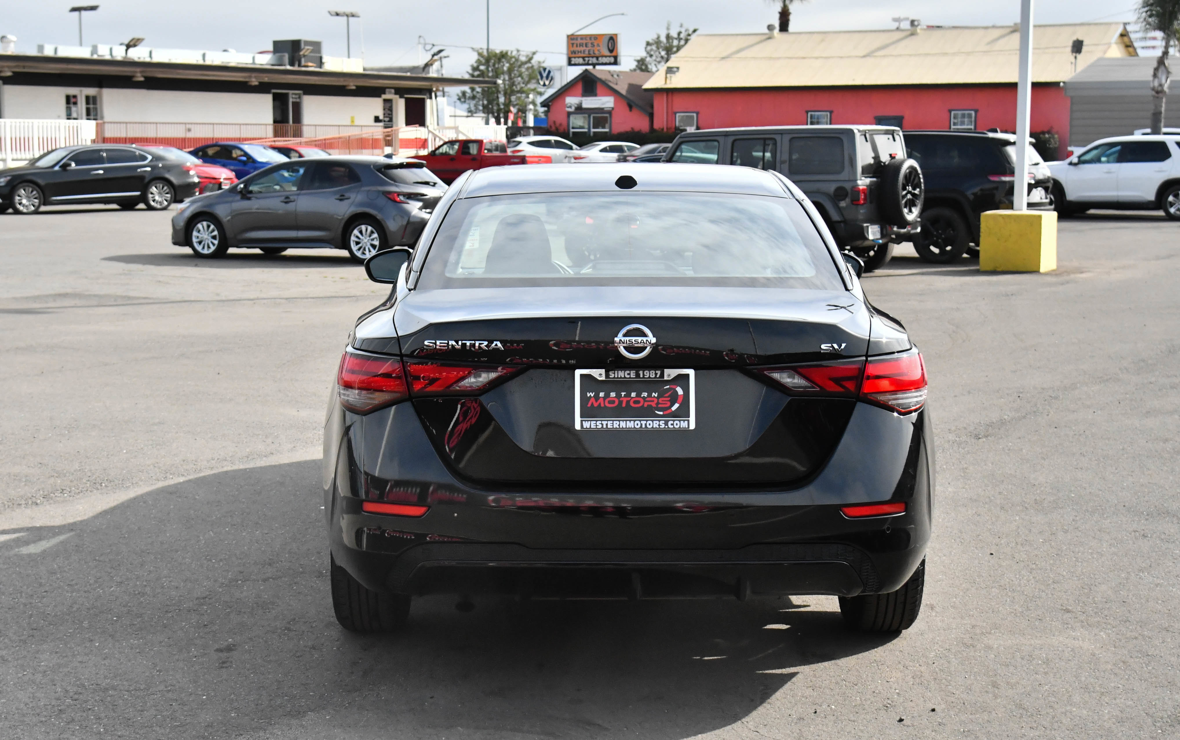 Used 2023 Nissan Sentra SV image 7