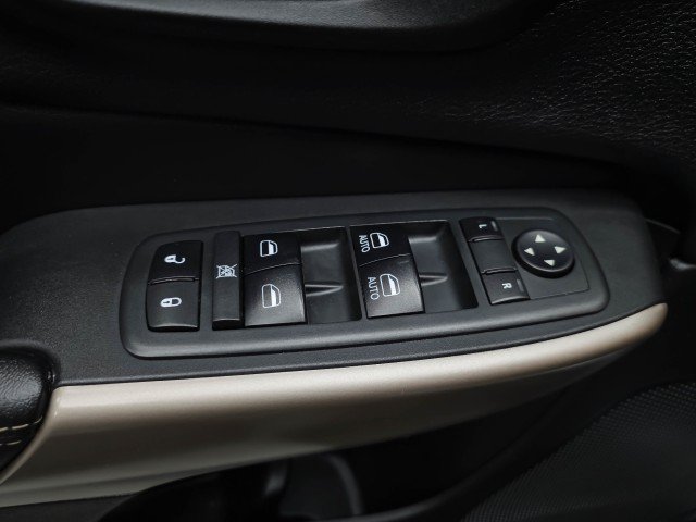 Used 2017 Jeep Cherokee High Altitude FWD image 29