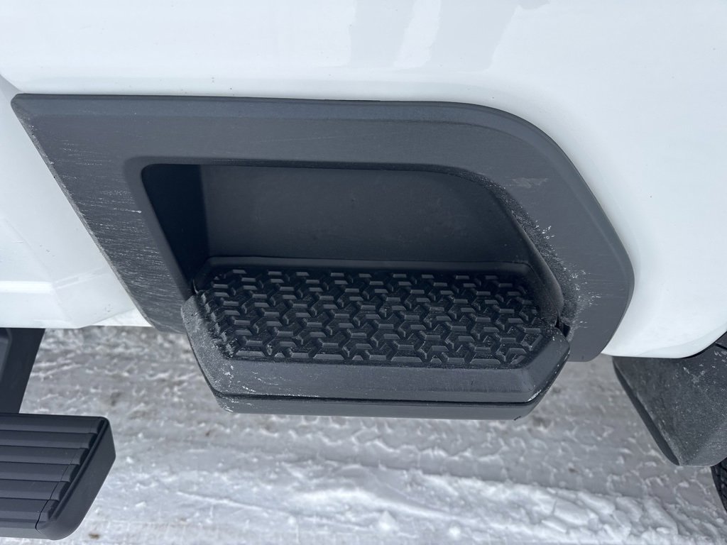 Used 2022 Chevrolet Silverado 3500 LT image 33