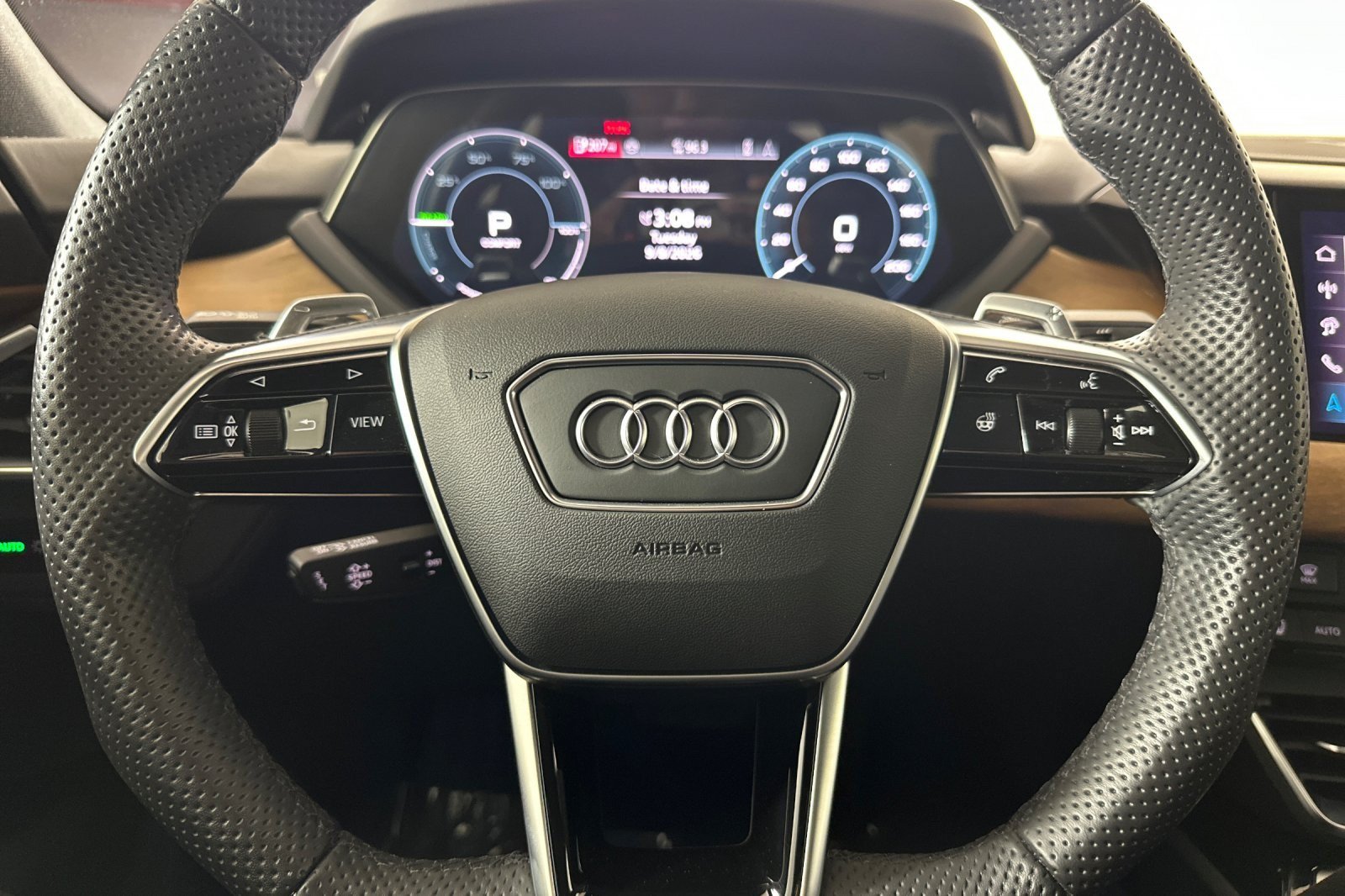Used 2024 Audi e-tron GT Premium Plus w/ Executive Package AWD/4WD image 22