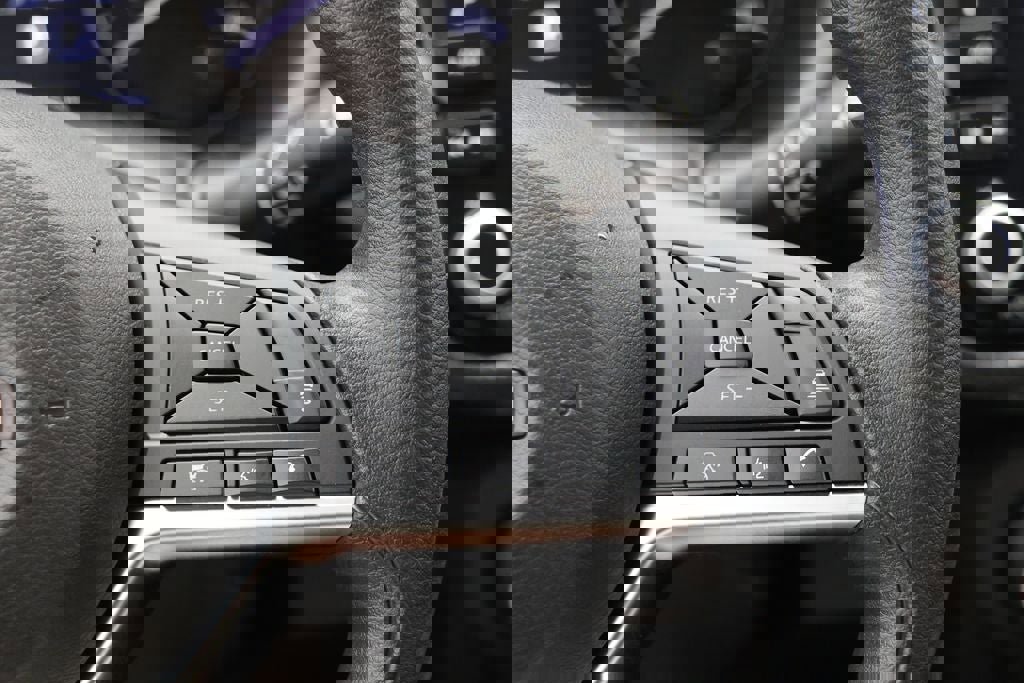 Used 2024 Nissan Kicks SV image 18