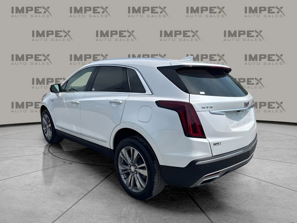 Used 2025 Cadillac XT5 Premium Luxury FWD image 3