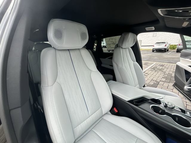 New 2026 Cadillac Lyriq Premium Luxury image 42