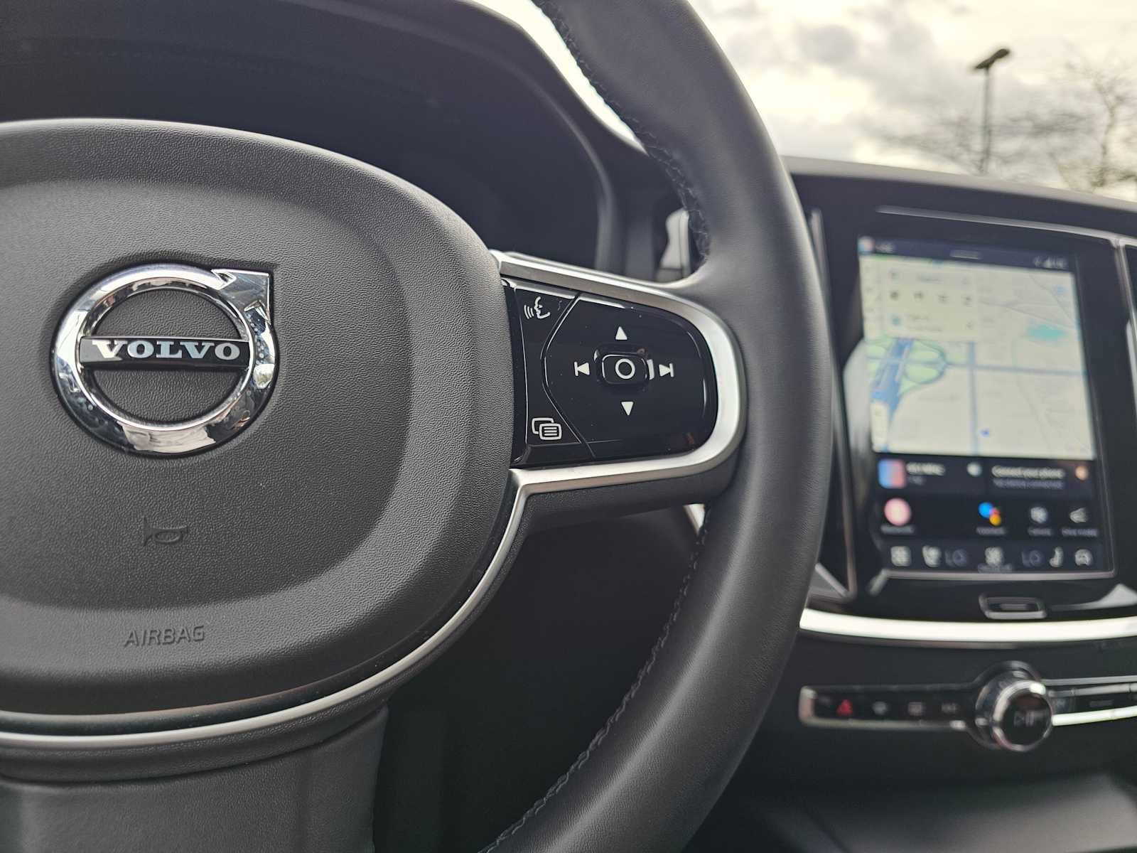 Certified 2025 Volvo V60 B5 Cross Country Plus AWD/4WD image 35