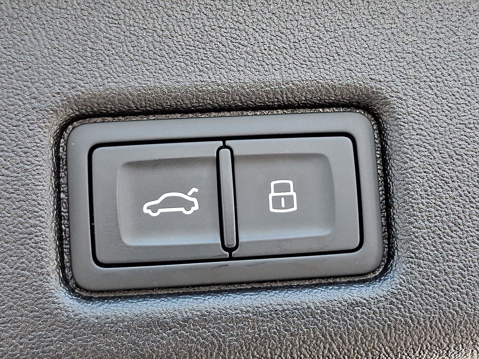 Certified 2025 Audi Q5 Premium w/ Premium Plus AWD/4WD image 29