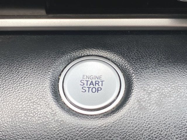 Used 2023 Hyundai Elantra SEL FWD image 16
