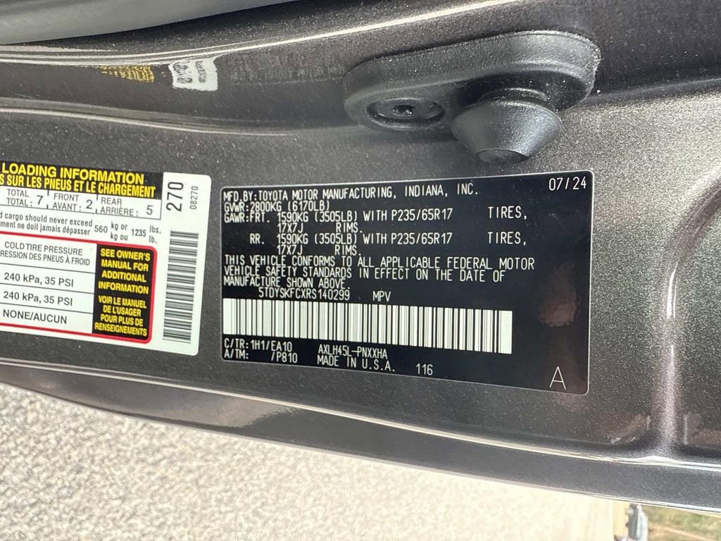 Used 2024 Toyota Sienna XLE image 13