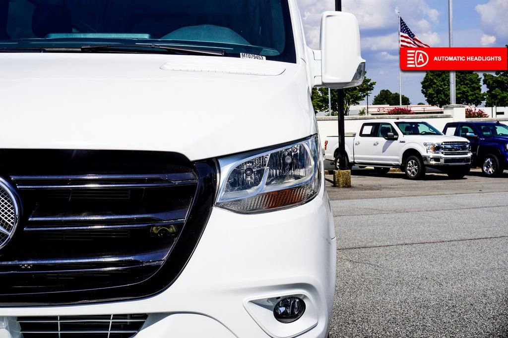 Used 2021 Mercedes-Benz Sprinter 3500 w/ Swivel Seat Package image 15