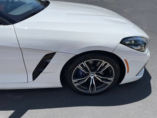Used 2020 BMW Z4 M40i w/ Driving Assistance Package RWD image 30