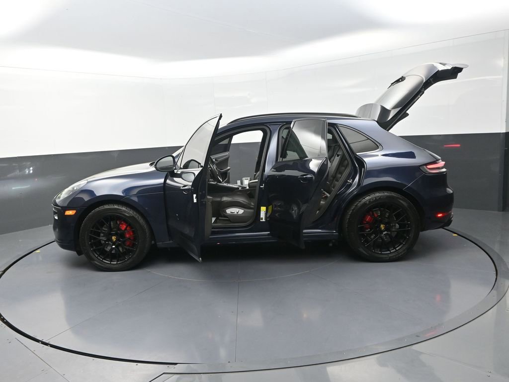 Used 2021 Porsche Macan GTS AWD/4WD image 32
