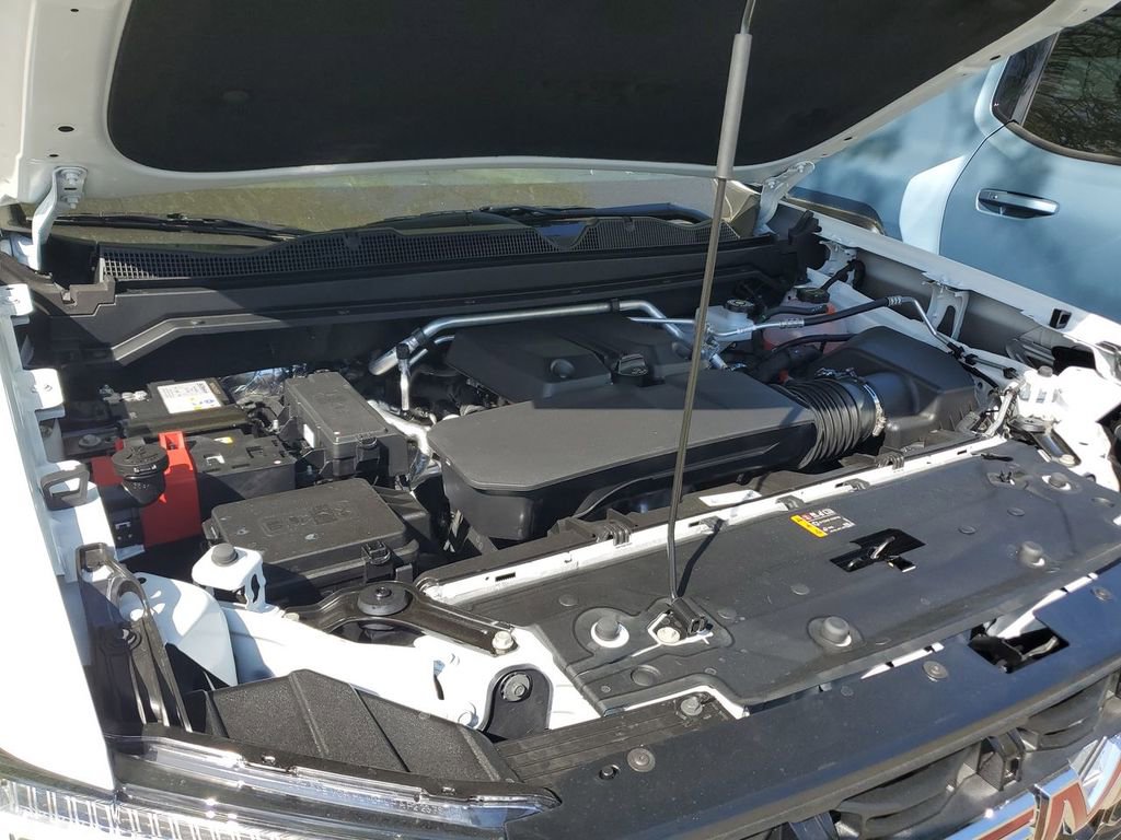 New 2025 GMC Canyon Elevation w/ Convenience Package image 22