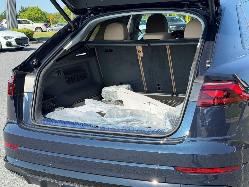 New 2026 Audi Q8 Prestige AWD/4WD image 13