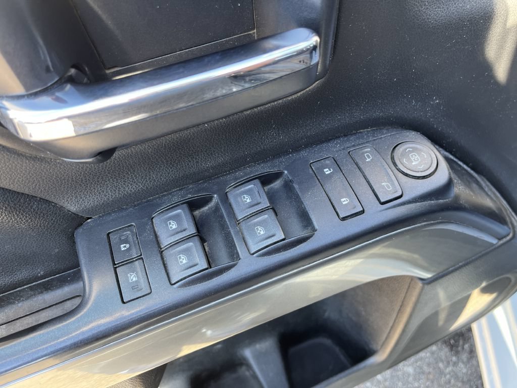 Used 2019 Chevrolet Silverado 2500 LT w/ All Star Edition AWD/4WD image 17
