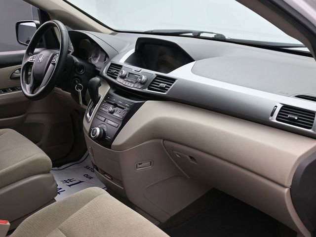 Used 2013 Honda Odyssey LX image 32