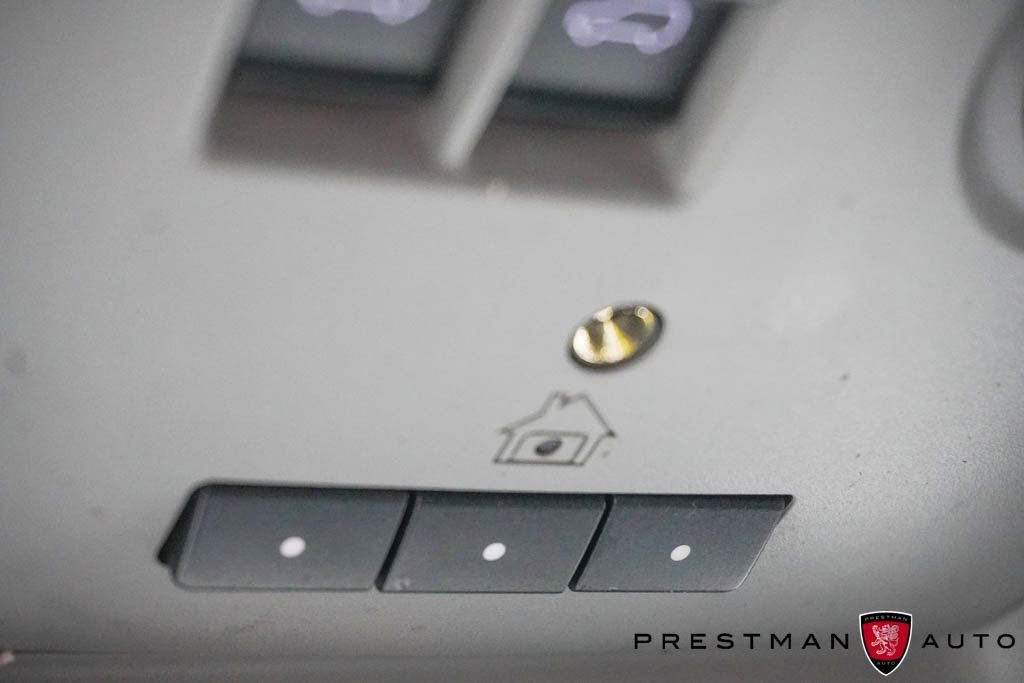 Used 2018 Chevrolet Tahoe Premier AWD/4WD image 33