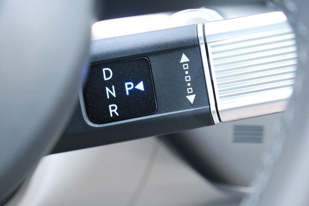 Used 2026 Hyundai Kona SEL Premium FWD image 22