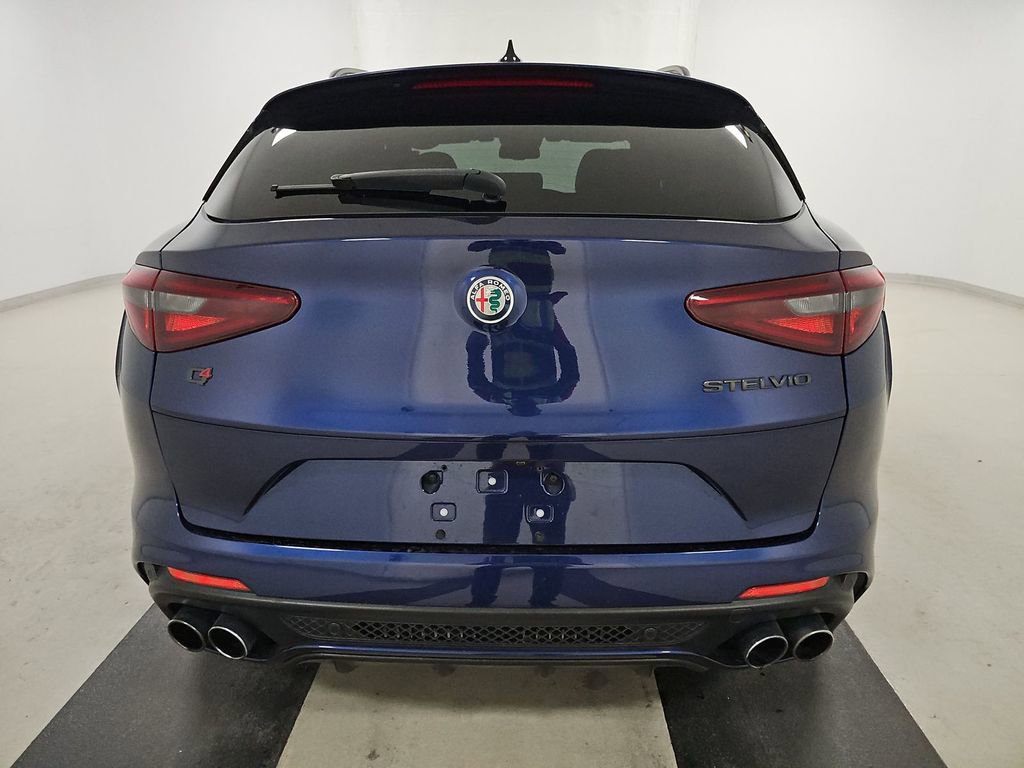 Used 2020 Alfa Romeo Stelvio Quadrifoglio AWD/4WD image 3