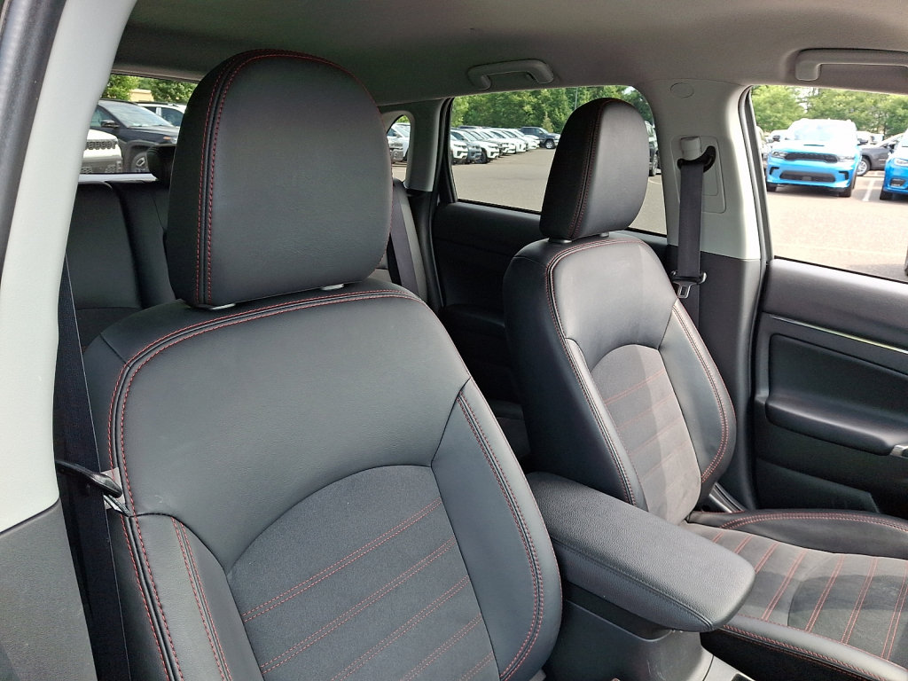 Used 2024 Mitsubishi Outlander Sport ES AWD/4WD image 13