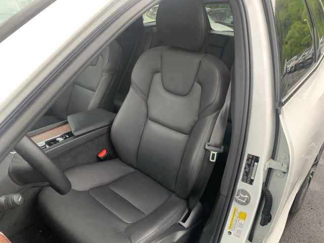 Used 2023 Volvo XC60 B5 Plus w/ Climate Package AWD/4WD image 14